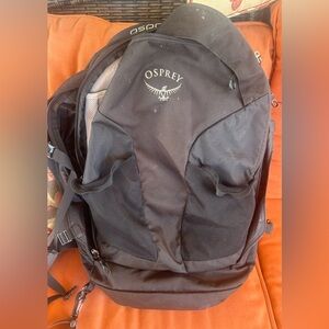 Osprey Farpoint 40 Black Men's Backpack